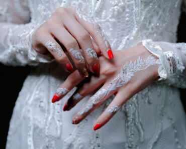 17 Fall Wedding Nails: A Style Guide for Every Bride 17 Fall Wedding Nails: A Style Guide for Every Bride