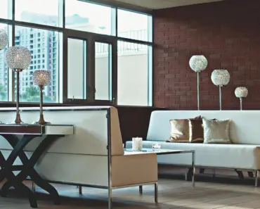 11 Designer-Picked Living Room Decor on an Amazon Budget