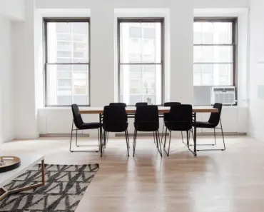 One Paint Swap Took a 100-Year-Old Living Room from Bare to Cozy