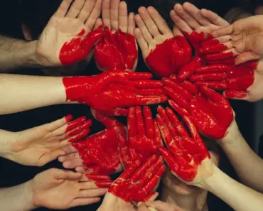 5 Messy Habits That Boost Productivity